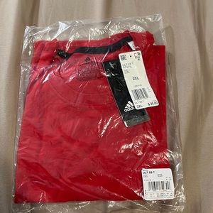 ADIDAS red t shirt. 2XL new with tags Unlimate 2.0